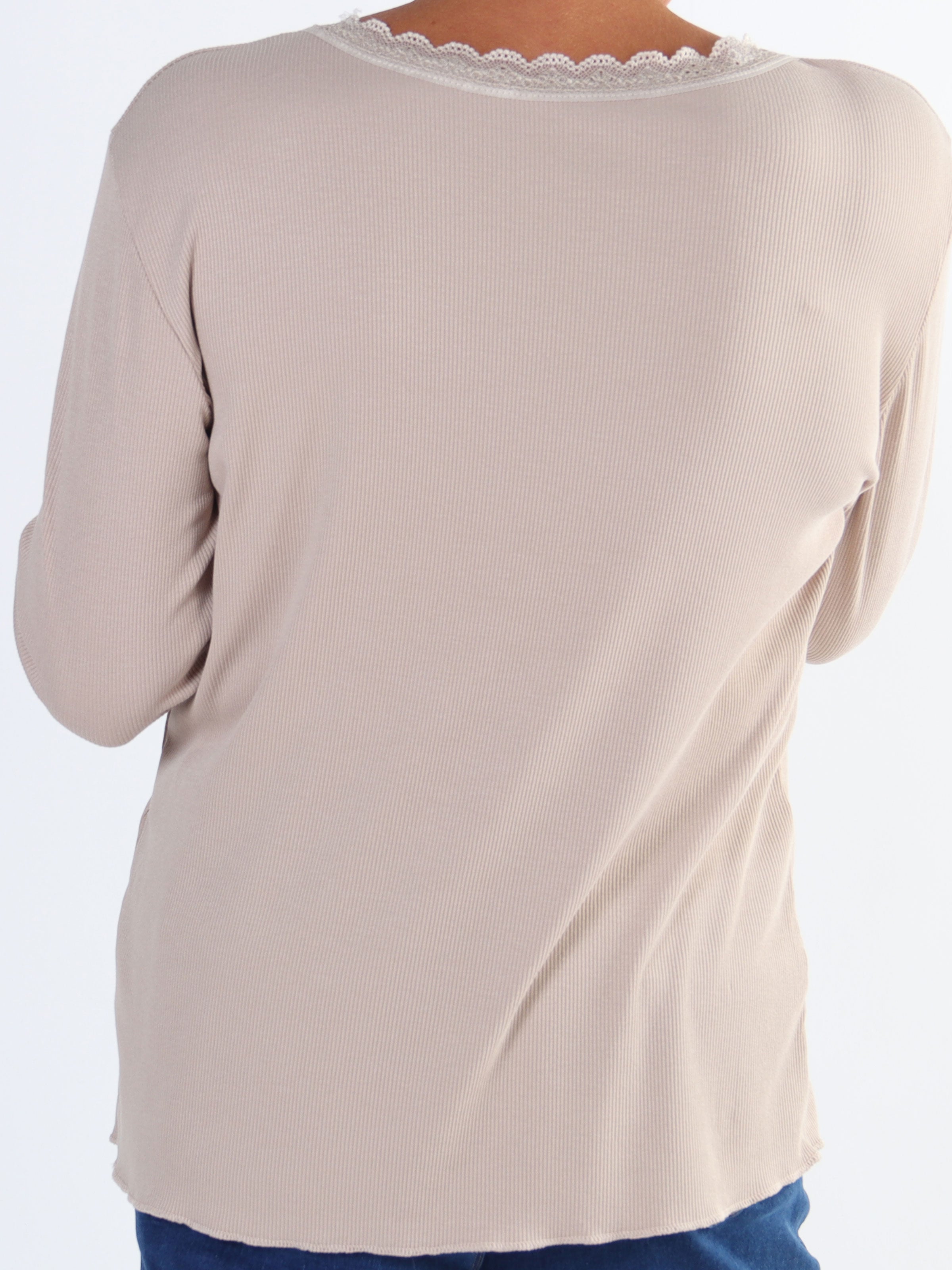 Ibina Long Sleeve - Plus size bluse med rib og blondekanter